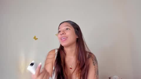 violett_24_ online show from 4, 10, 2025