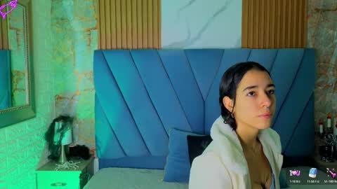 ViolettGolden online show from 9, 10, 2025