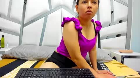 Snapshot of violett_bliss chatting on 19, 7, 2026 violett_bliss online show from 19, 7, 2026