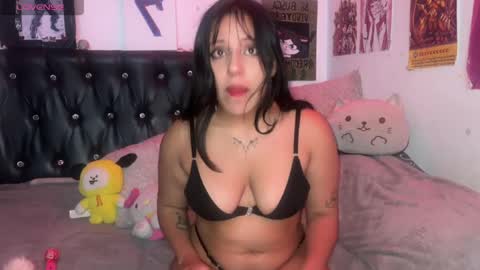 Snapshot of violett_dante chatting on 10, 7, 2026 violett_dante online show from 10, 7, 2026