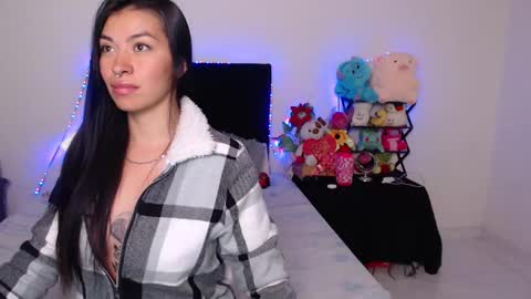 Snapshot of violett_flowers chatting on 7, 2, 2025 violeta  online show from 7, 2, 2025