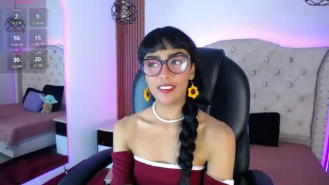 Snapshot of violett_garden chatting on 22, 5, 2026 Violet online show from 22, 5, 2026