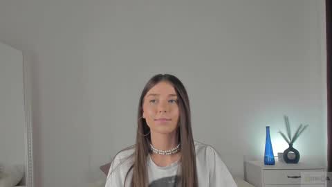violetta_finch online show from 23, 2, 2025