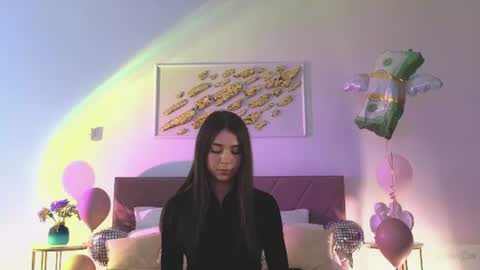 Snapshot of violetta_finch chatting on 25, 6, 2026 violetta_finch online show from 25, 6, 2026