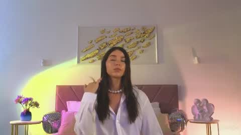 Snapshot of violetta_finch chatting on 9, 7, 2026 violetta_finch online show from 9, 7, 2026