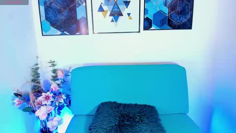 Snapshot of violetta_tss chatting on 29, 9, 2025 Princess Violet Valerious Follow me IGX violetvalerious online show from 29, 9, 2025