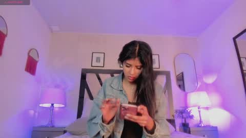 Snapshot of violettaa_stone chatting on 1, 4, 2026 Violettaa online show from 1, 4, 2026