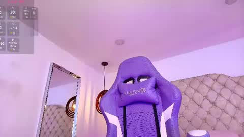 Snapshot of violettenoi chatting on 3, 7, 2026 violettenoi online show from 3, 7, 2026