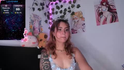 Snapshot of violetteramirez01 chatting on 3, 1, 2025 Violette  online show from 3, 1, 2025
