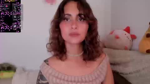 Snapshot of violetteramirez01 chatting on 25, 9, 2025 Violette  online show from 25, 9, 2025