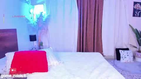 Snapshot of violettgomez_93 chatting on 5, 7, 2026 Violett online show from 5, 7, 2026