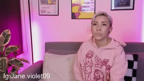 Violet online show from 14, 10, 2025