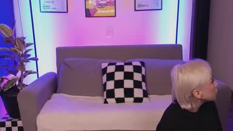 Violet online show from 26, 11, 2025