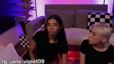 Violet online show from 2, 12, 2025