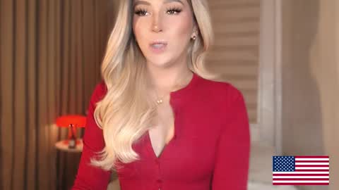 Snapshot of violetversacexx chatting on 6, 2, 2026 Best Of Both Worlds online show from 6, 2, 2026