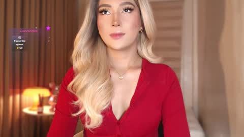 Snapshot of violetversacexx chatting on 7, 2, 2026 Best Of Both Worlds online show from 7, 2, 2026