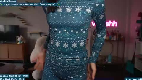 Snapshot of violishh chatting on 19, 1, 2025 follow me on twitter violishh and ig violishh online show from 19, 1, 2025