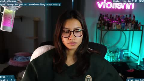 follow me on twitter violishh and ig violishh  online show from 3, 2, 2025