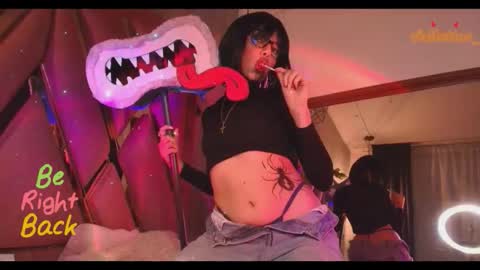 Violetta online show from 1, 11, 2025