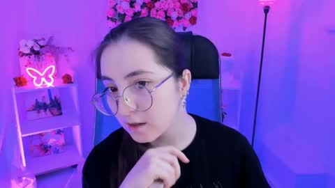 Snapshot of virtualvoyant chatting on 20, 10, 2025 your love online show from 20, 10, 2025