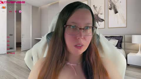 Victoria Romans online show from 21, 9, 2025