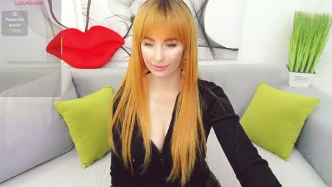 Snapshot of vita_flowen chatting on 7, 4, 2026 Vita online show from 7, 4, 2026