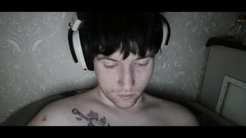 Snapshot of vitiligoboyy chatting on 14, 5, 2026 vitiligoboyy online show from 14, 5, 2026