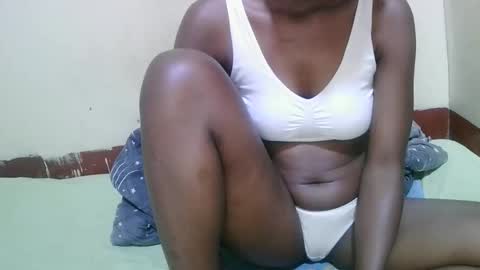 Snapshot of viva_sweet chatting on 1, 2, 2026 viva_sweet online show from 1, 2, 2026