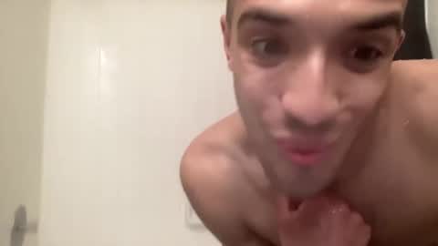 Snapshot of vivatrill chatting on 7, 1, 2025 vivatrill online show from 7, 1, 2025