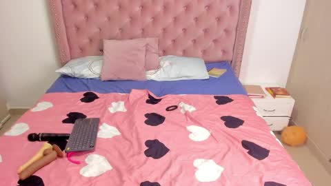 Snapshot of vivi_cooper chatting on 29, 1, 2025 vivi cooper online show from 29, 1, 2025