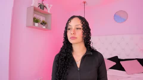 Vivi online show from 5, 11, 2025