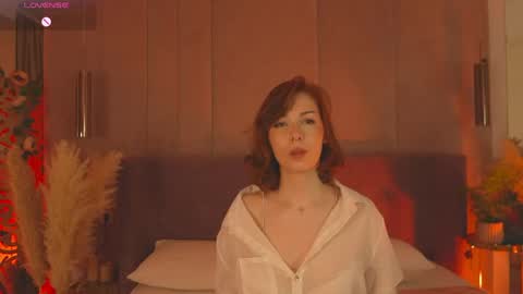 Snapshot of vivi_west chatting on 18, 4, 2026 vivi_west online show from 18, 4, 2026