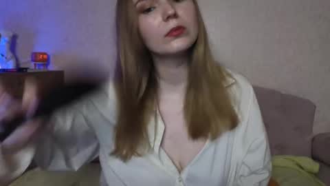 Snapshot of vivian_alison chatting on 23, 4, 2026 vivian_alison online show from 23, 4, 2026