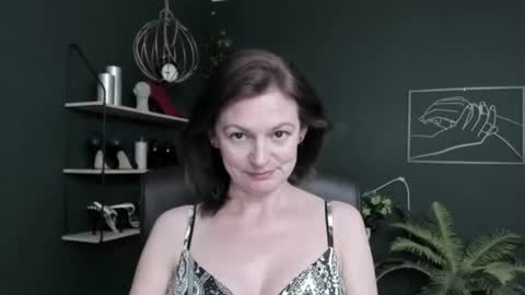 Snapshot of vivian_dream chatting on 26, 6, 2026 Vivian online show from 26, 6, 2026