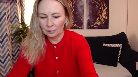 Vivian online show from 17, 9, 2025