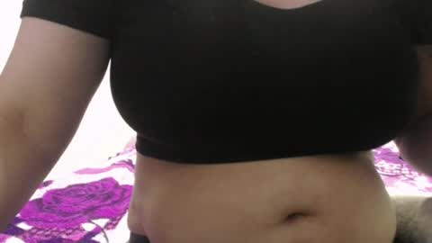 Snapshot of vivian_walt_ chatting on 23, 7, 2026 melissa online show from 23, 7, 2026