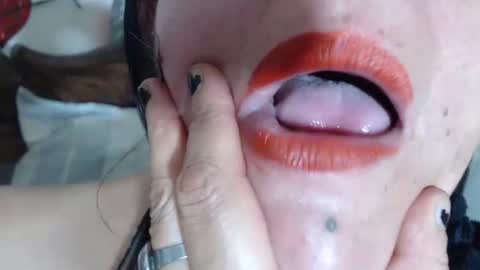 Snapshot of vivianmature1 chatting on 12, 5, 2026 vivianmature1 online show from 12, 5, 2026