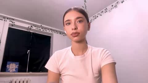 Vivi online show from 24, 10, 2025