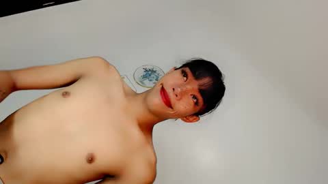 Snapshot of vixen_foxx chatting on 1, 3, 2026 vixen online show from 1, 3, 2026