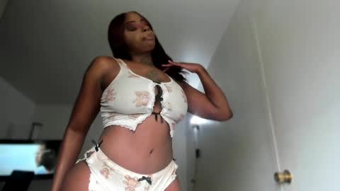 Snapshot of vixen_sasha chatting on 5, 5, 2026 Sasha Malone online show from 5, 5, 2026