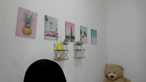 Snapshot of vixenlust17 chatting on 13, 2, 2026 vixenlust17 online show from 13, 2, 2026