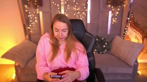 Ur Lady online show from 1, 2, 2026