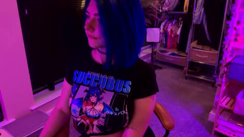 Polly  Online mostly at 9pm-2am UK Time online show from 3, 10, 2025