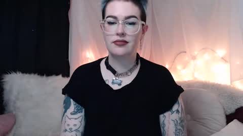 Snapshot of vixinvvitch chatting on 27, 12, 2024 VIXIN online show from 27, 12, 2024