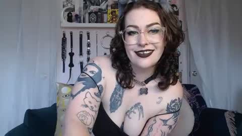 Snapshot of vixinvvitch chatting on 26, 6, 2026 VIXIN online show from 26, 6, 2026