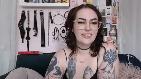Snapshot of vixinvvitch chatting on 8, 7, 2026 VIXIN online show from 8, 7, 2026