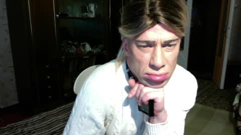 Snapshot of vladiskin chatting on 4, 4, 2026 Violetta Elysia online show from 4, 4, 2026