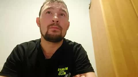 Snapshot of vladumyr chatting on 25, 11, 2025 vladumyr online show from 25, 11, 2025