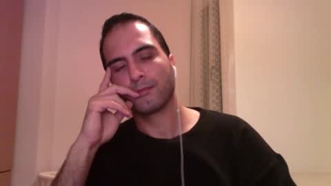 Snapshot of volve5 chatting on 10, 3, 2025 volve5 online show from 10, 3, 2025