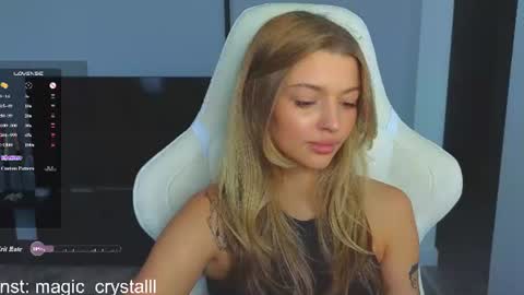 Snapshot of vopooo chatting on 26, 6, 2026 Aliceinst magic crystalll online show from 26, 6, 2026
